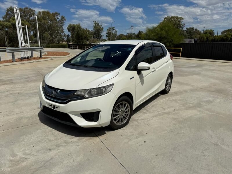 2015 Honda Fit Hybrid L GP5