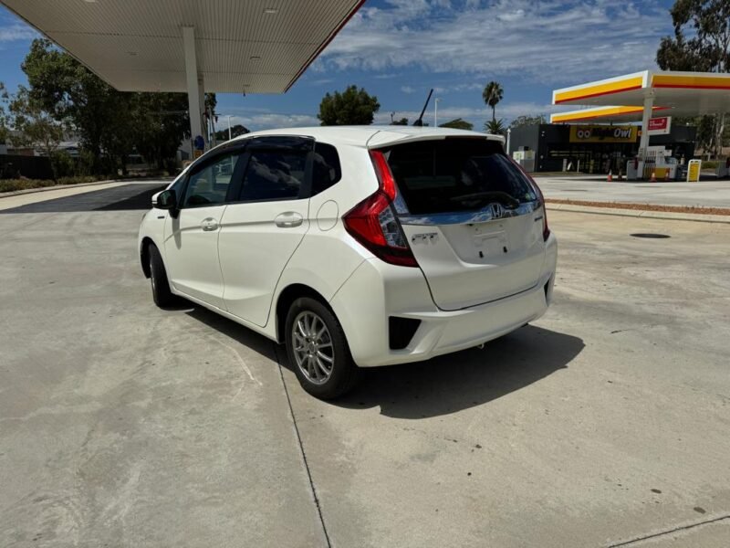 2015 Honda Fit Hybrid L GP5