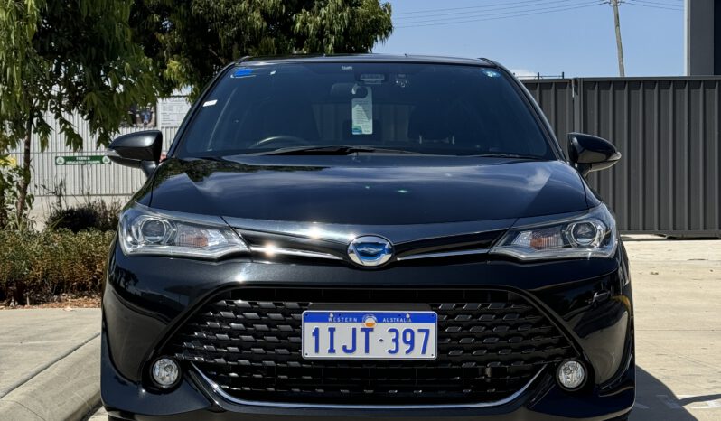2016 Toyota Corolla Fielder full