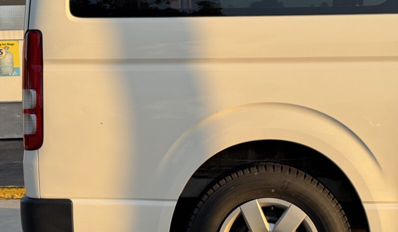 2016 Toyota Hiace 4WD full