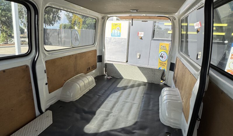 2017 Toyota Hiace KDH201 full